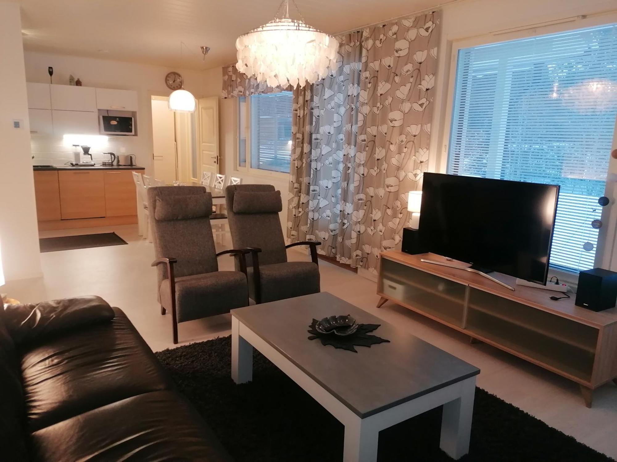 Majoituspalvelu Nurmi Apartment Oksapolku 2 B Deluxe Huoneisto 103M2 Raahe Esterno foto